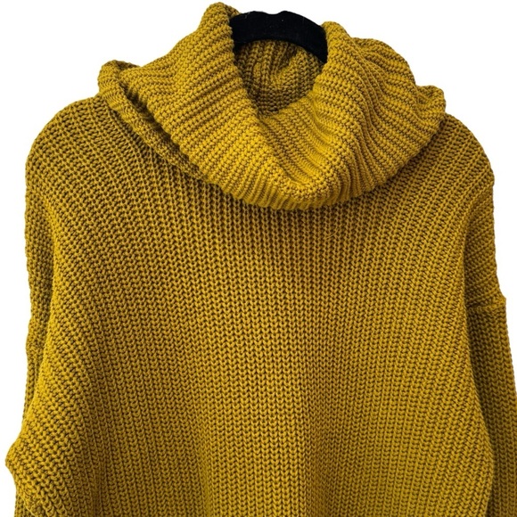 American Apparel Cableknit Cowlneck Sweater in Dirty Gold Comfy Holiday OS - Picture 2 of 10